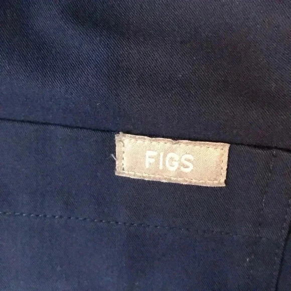 FIGS- Men’s Navy Cairo Cargo Scrub Pants - Picture 6 of 14